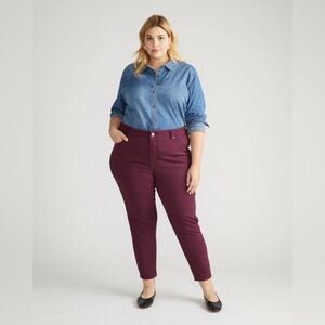 NWT Universal Standard Açaí Seine High Rise Jeans, Size 18